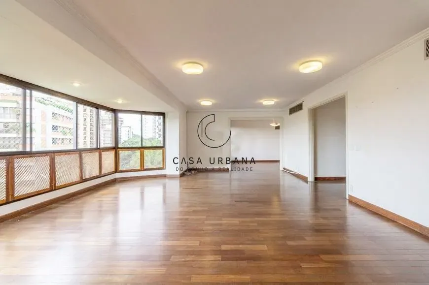 Foto 1 de Apartamento com 3 Quartos à venda, 207m² em Vila Nova Conceição, São Paulo