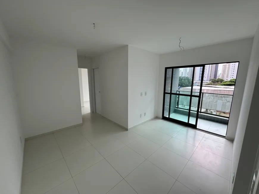 Foto 1 de Apartamento com 2 Quartos à venda, 52m² em Encruzilhada, Recife