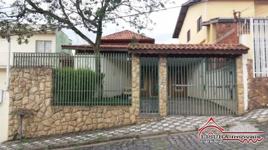Foto 1 de Casa com 4 Quartos à venda, 250m² em Centro, Jacareí