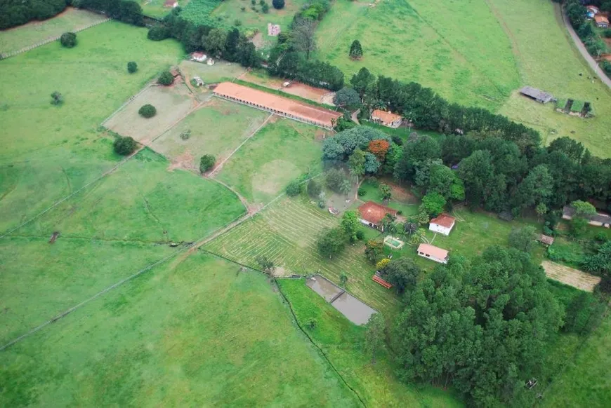 Foto 1 de Fazenda/Sítio com 4 Quartos à venda, 500m² em Curitibanos, Bragança Paulista