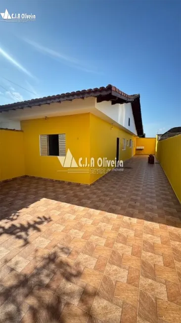 Foto 1 de Casa com 2 Quartos à venda, 70m² em Balneario Itaguai, Mongaguá