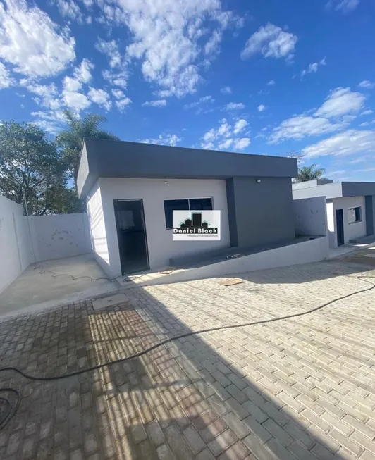 Foto 1 de Casa com 2 Quartos à venda, 65m² em Parque Agenor Teixeira, Pedro Leopoldo