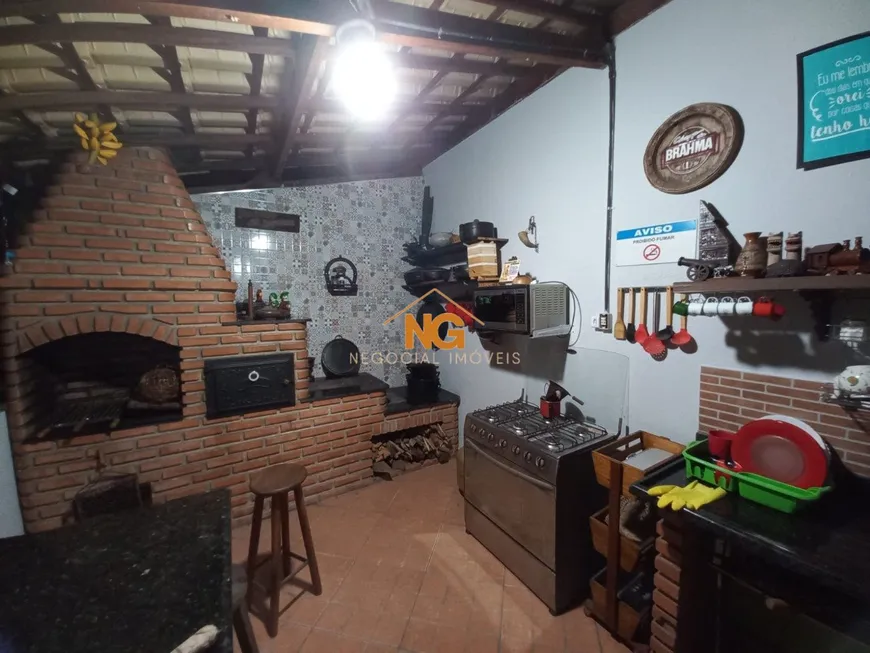 Foto 1 de Casa com 4 Quartos à venda, 220m² em Pedra Azul, Contagem