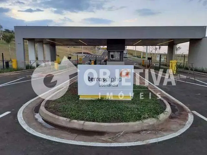 Foto 1 de Lote/Terreno à venda, 277m² em Custódio Pereira, Uberlândia