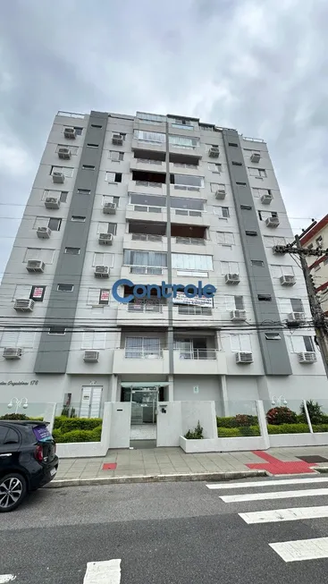 Foto 1 de Apartamento com 3 Quartos à venda, 109m² em Balneário, Florianópolis