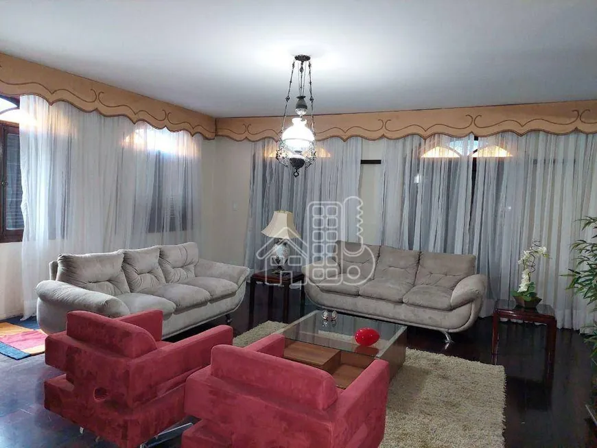 Foto 1 de Casa de Condomínio com 4 Quartos à venda, 553m² em Maria Paula, Niterói