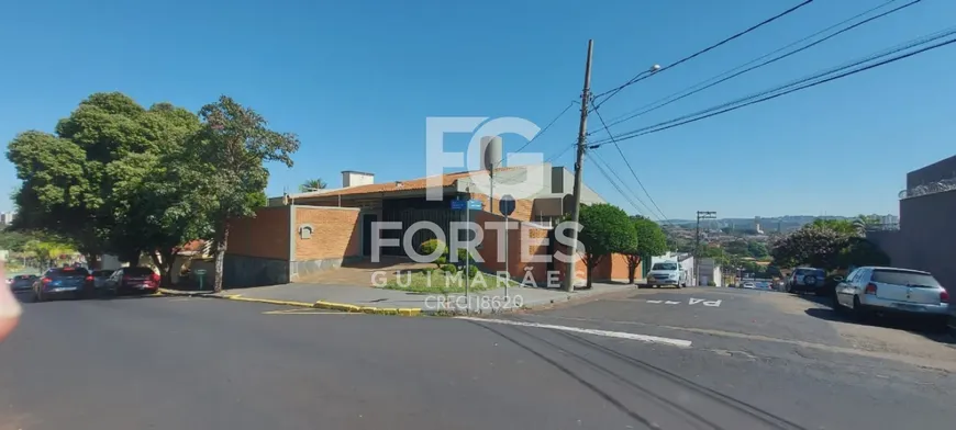 Foto 1 de Casa com 3 Quartos para alugar, 390m² em Centro, Ribeirão Preto