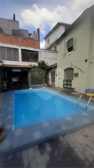 Foto 1 de Sobrado com 6 Quartos à venda, 200m² em Santana, São Paulo