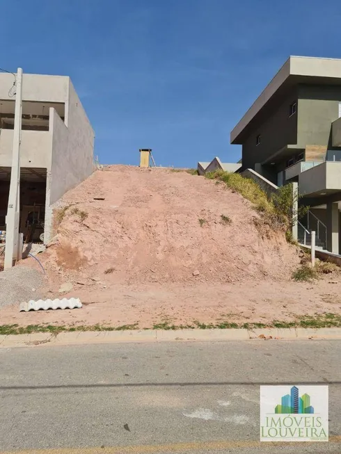 Foto 1 de Lote/Terreno à venda, 300m² em , Louveira