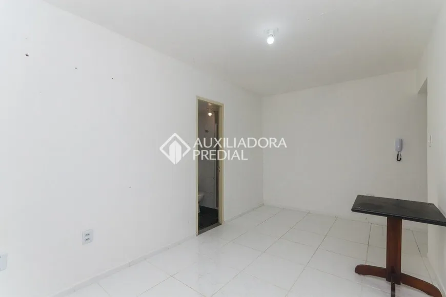 Foto 1 de Kitnet com 1 Quarto à venda, 31m² em Humaitá, Porto Alegre