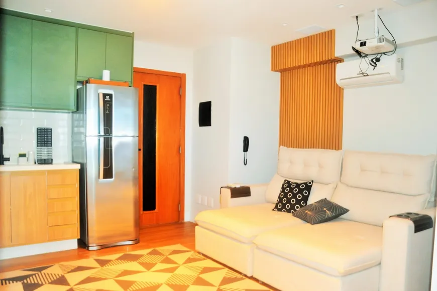 Foto 1 de Apartamento com 1 Quarto para venda ou aluguel, 50m² em Caminho Das Árvores, Salvador