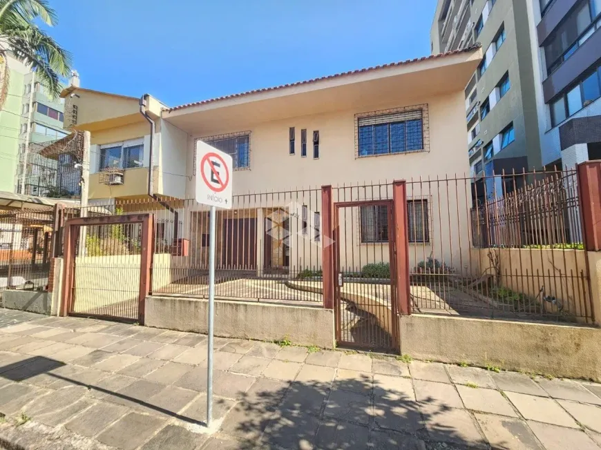 Foto 1 de Casa com 3 Quartos à venda, 230m² em Boa Vista, Porto Alegre