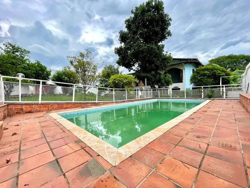 Foto 1 de Casa com 4 Quartos para alugar, 519m² em Bandeirantes, Belo Horizonte