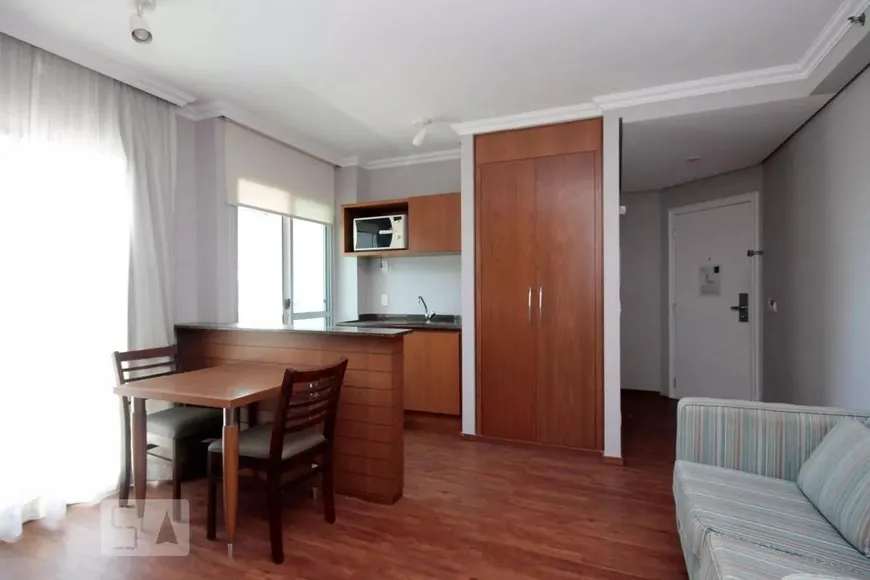 Foto 1 de Apartamento com 2 Quartos para alugar, 49m² em Consolação, São Paulo