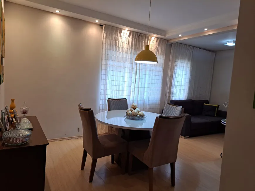 Foto 1 de Apartamento com 2 Quartos à venda, 62m² em Rodocentro, Londrina