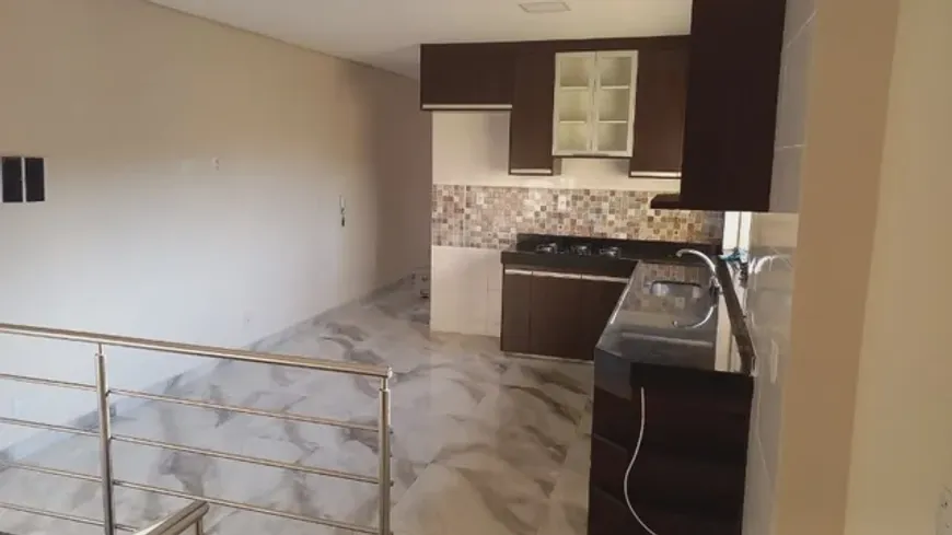 Foto 1 de Casa com 2 Quartos à venda, 52m² em Alto do Cabrito, Salvador