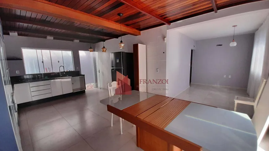 Foto 1 de Casa de Condomínio com 3 Quartos para alugar, 239m² em Fazenda, Itajaí