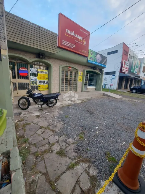 Foto 1 de Casa com 5 Quartos à venda, 327m² em Passo da Areia, Porto Alegre