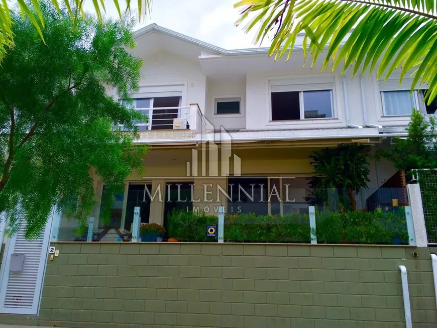 Foto 1 de Casa com 3 Quartos à venda, 220m² em Jurerê Internacional, Florianópolis