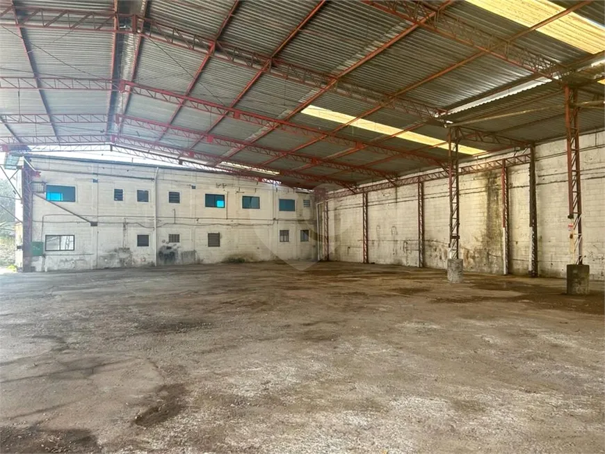 Foto 1 de Galpão/Depósito/Armazém para alugar, 1713m² em Demarchi, São Bernardo do Campo