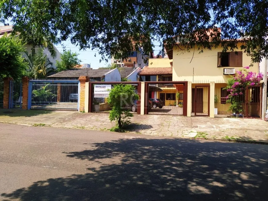 Foto 1 de Casa de Condomínio com 2 Quartos à venda, 68m² em Jardim Itú Sabará, Porto Alegre