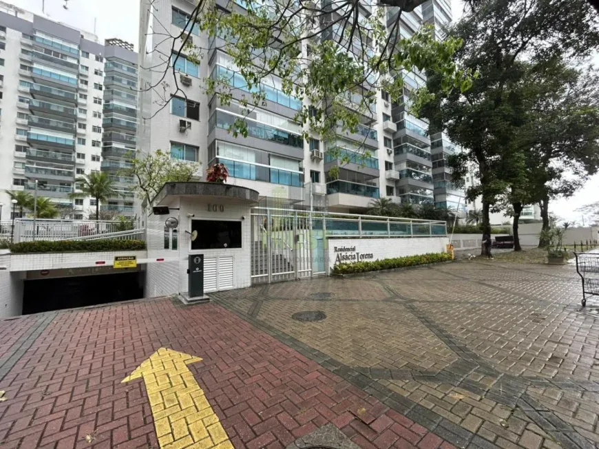 Foto 1 de Apartamento com 3 Quartos à venda, 85m² em Jacarepaguá, Rio de Janeiro