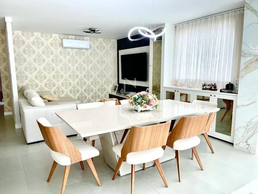Foto 1 de Apartamento com 4 Quartos à venda, 136m² em Meia Praia, Itapema