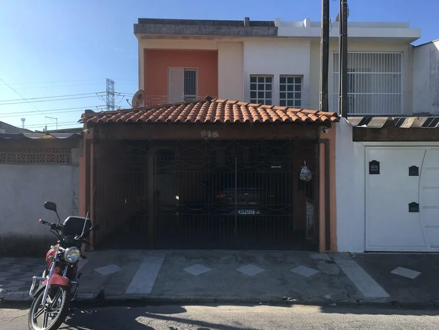 Foto 1 de Casa com 3 Quartos à venda, 170m² em Vila Amorim, Suzano