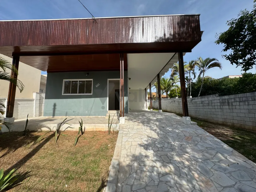 Foto 1 de Casa de Condomínio com 3 Quartos para venda ou aluguel, 235m² em Chácara São Rafael, Campinas