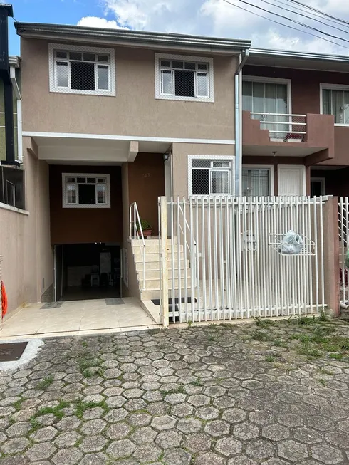 Foto 1 de Sobrado com 3 Quartos à venda, 135m² em Novo Mundo, Curitiba