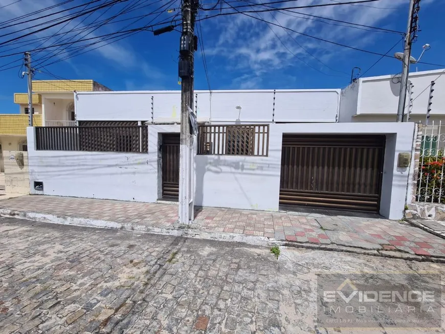 Foto 1 de Casa com 3 Quartos à venda, 240m² em Pereira Lobo, Aracaju