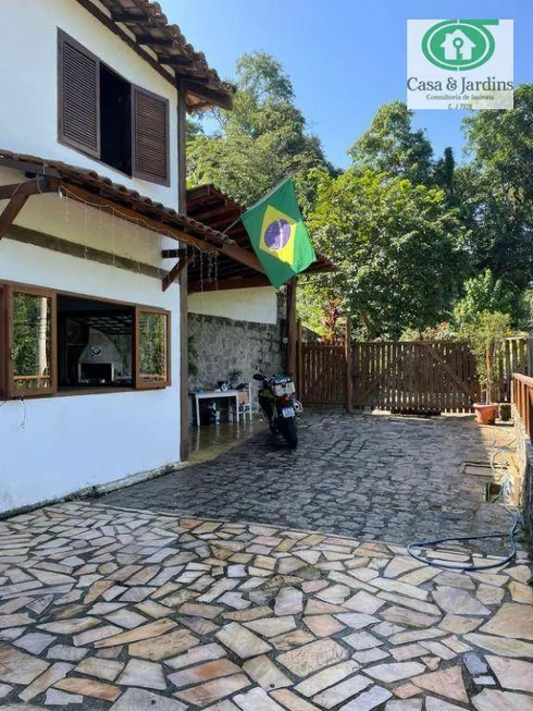 Foto 1 de Casa com 1 Quarto à venda, 130m² em Cocaia, Ilhabela