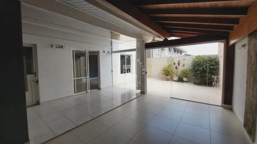 Foto 1 de Casa de Condomínio com 5 Quartos à venda, 214m² em JARDIM ERMIDA II, Jundiaí