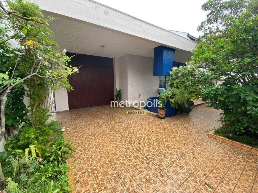 Foto 1 de Casa com 3 Quartos para venda ou aluguel, 282m² em Santo Antônio, São Caetano do Sul