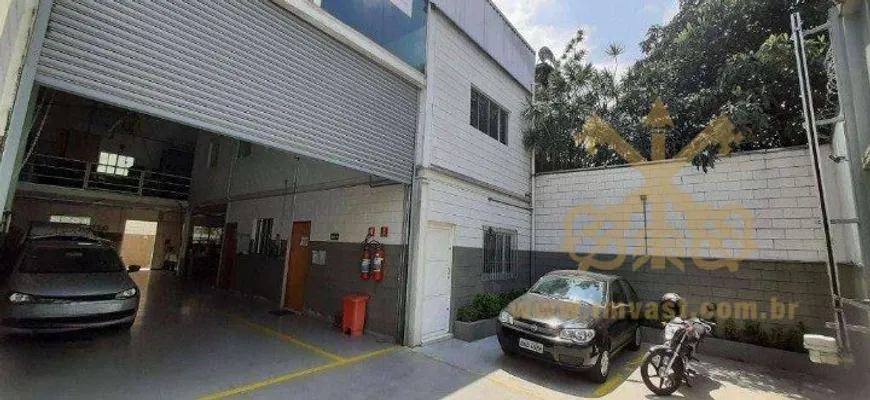 Foto 1 de Galpão/Depósito/Armazém à venda, 185m² em Ipiranga, São Paulo