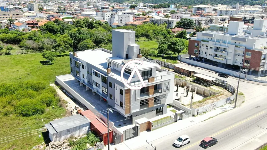 Foto 1 de Apartamento com 2 Quartos à venda, 64m² em Ingleses do Rio Vermelho, Florianópolis