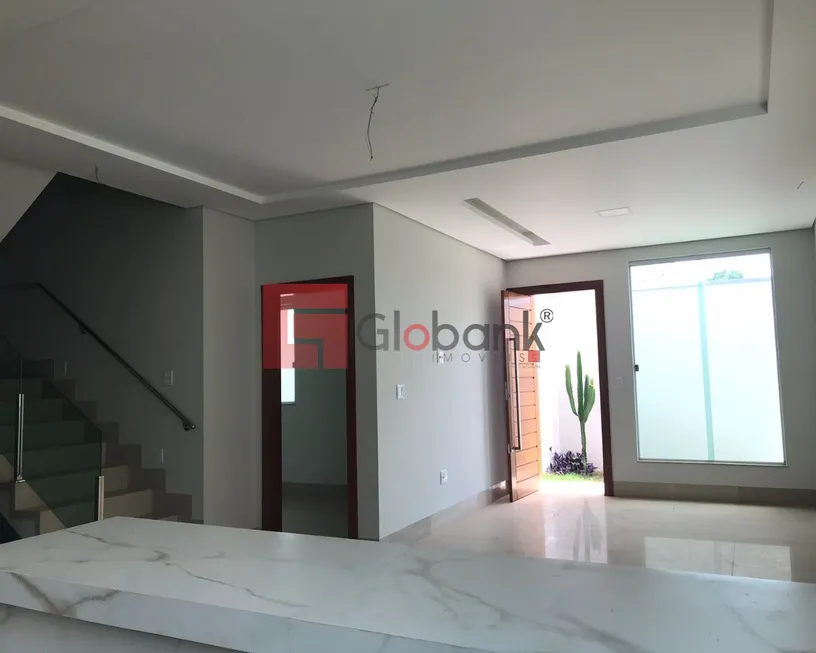 Foto 1 de Casa com 4 Quartos à venda, 210m² em Ibituruna, Montes Claros