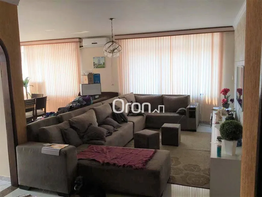 Foto 1 de Apartamento com 4 Quartos à venda, 266m² em Setor Central, Goiânia