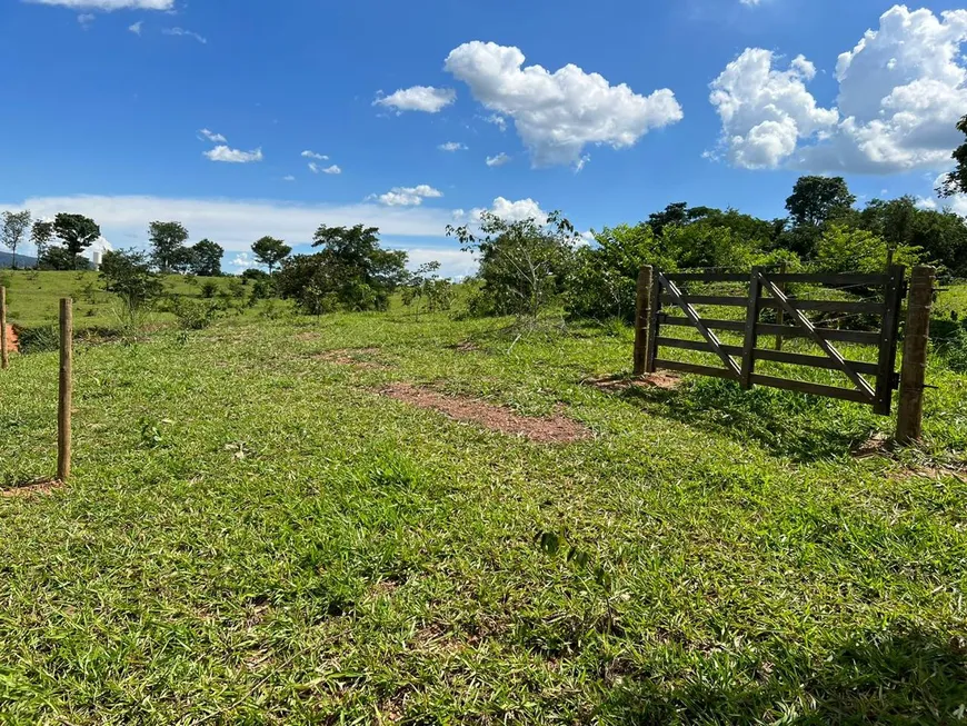 Foto 1 de Lote/Terreno à venda, 1500m² em Zona Rural, Aragoiânia