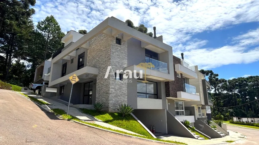 Foto 1 de Casa de Condomínio com 3 Quartos à venda, 214m² em Santa Cândida, Curitiba