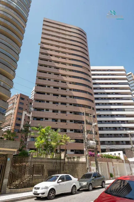 Foto 1 de Apartamento com 3 Quartos à venda, 211m² em Meireles, Fortaleza