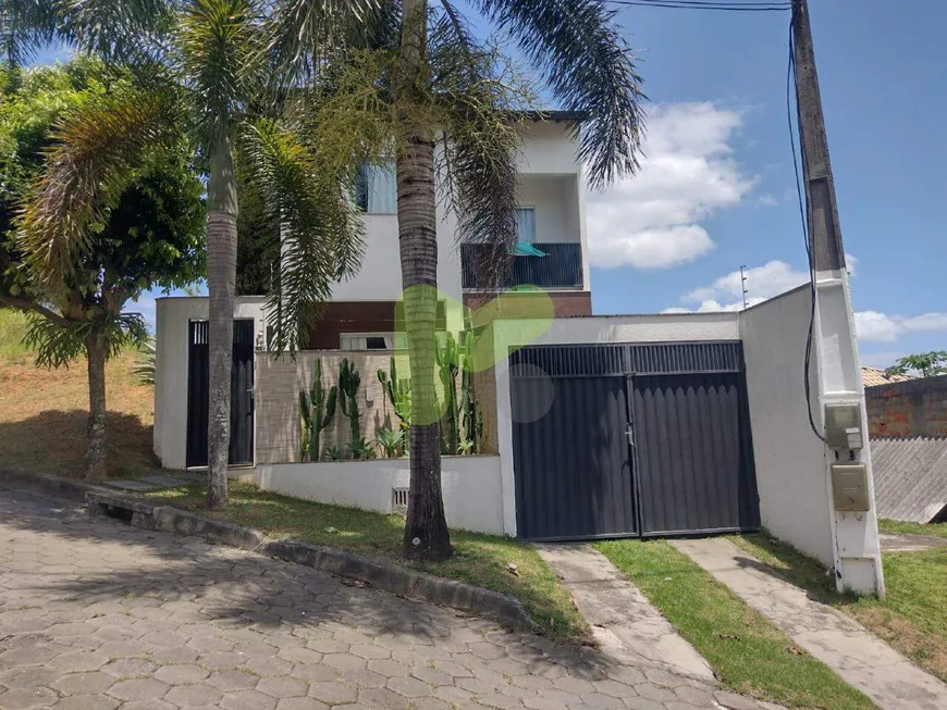 Foto 1 de Casa com 3 Quartos à venda, 113m² em Centro, Casimiro de Abreu