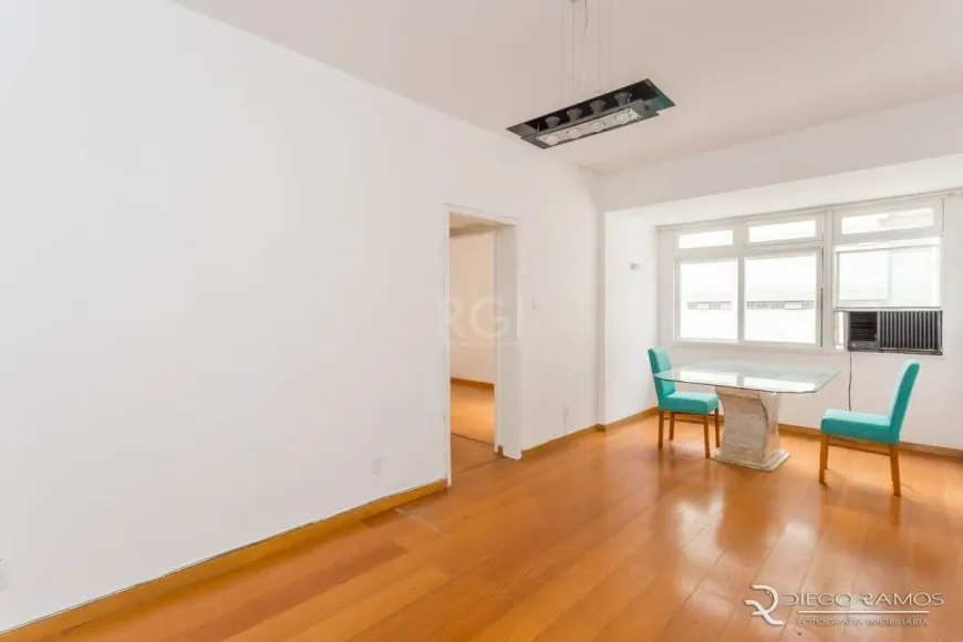 Foto 1 de Apartamento com 3 Quartos à venda, 96m² em Independência, Porto Alegre