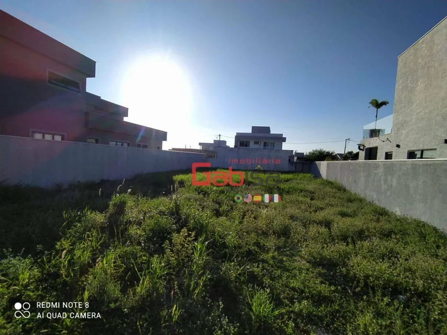 Foto 1 de Lote/Terreno à venda, 387m² em Guriri, Cabo Frio