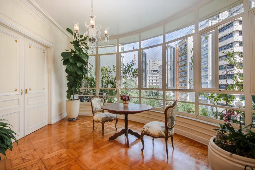 Foto 1 de Apartamento com 4 Quartos à venda, 475m² em Higienópolis, São Paulo