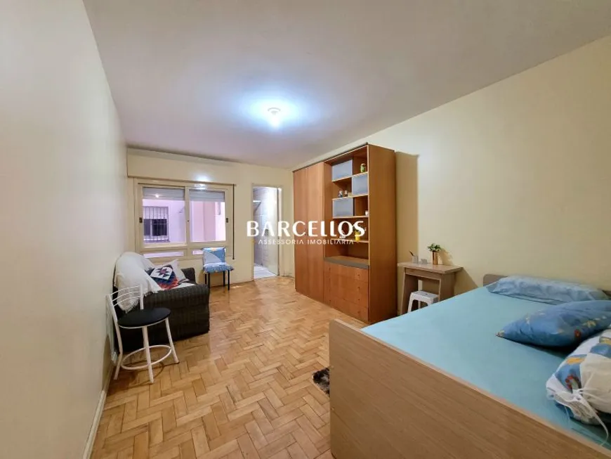 Foto 1 de Apartamento com 1 Quarto à venda, 28m² em Centro, Porto Alegre