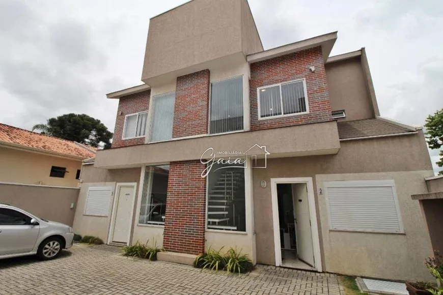 Foto 1 de Casa de Condomínio com 3 Quartos para venda ou aluguel, 139m² em Uberaba, Curitiba