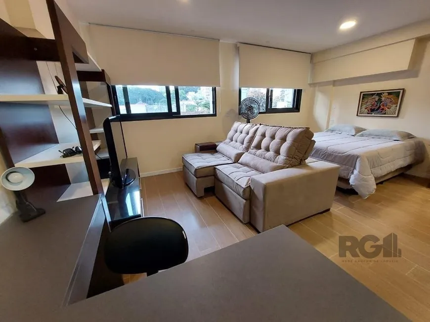 Foto 1 de Kitnet com 1 Quarto à venda, 41m² em Auxiliadora, Porto Alegre