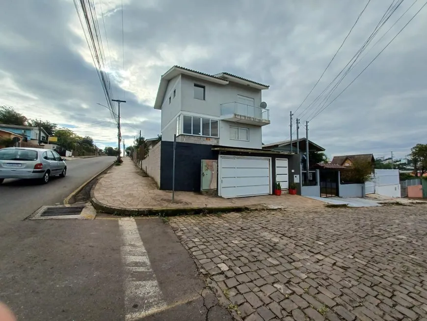 Foto 1 de Casa com 3 Quartos à venda, 180m² em Petropolis, Passo Fundo
