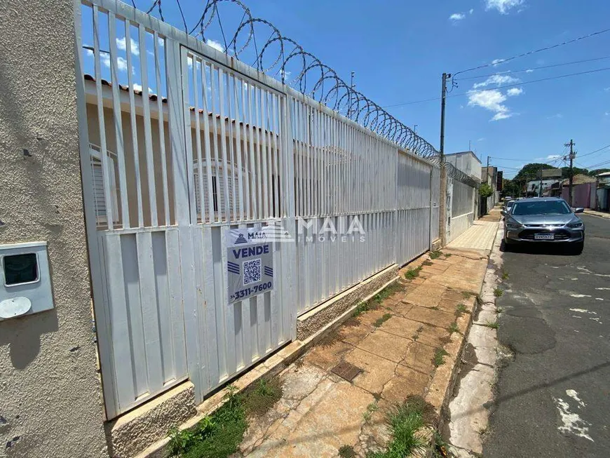 Foto 1 de Casa com 3 Quartos à venda, 164m² em São Benedito, Uberaba